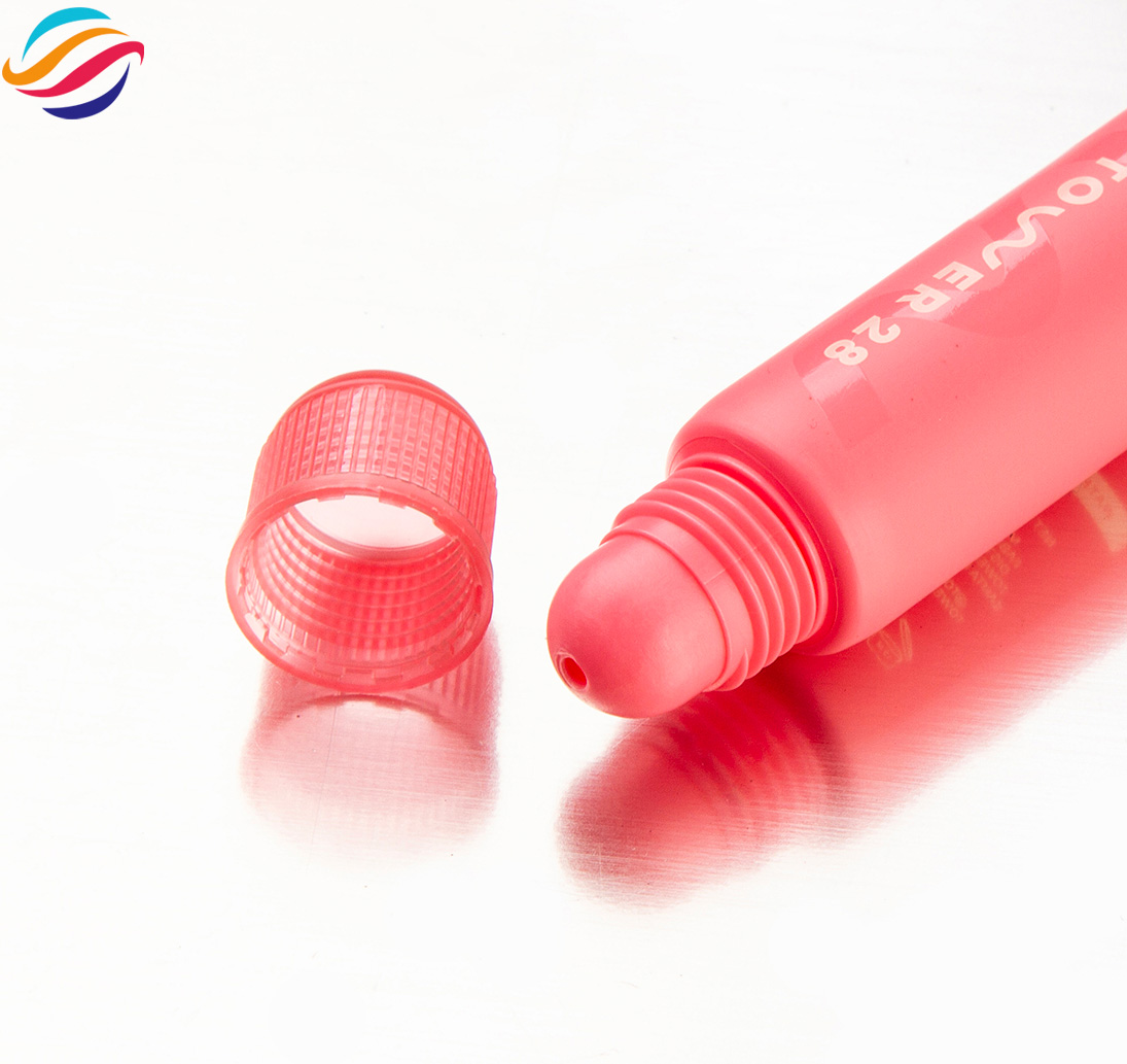Integrated Lipstick Tip — detail view