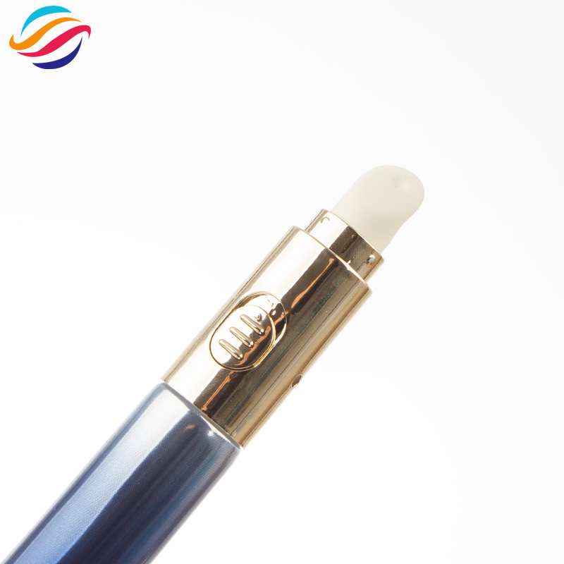 Eye cream massage head view 4